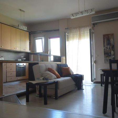 Modern Apartment, 5΄ Walk From Central Metro Station Athens Exterior photo